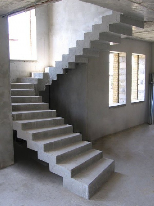 Фото 9. Заливаем бетонную лестницу.любой сложности