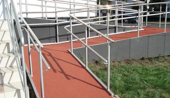 Фото 12. Противоскользящее покрытие для ступеней и лестницы по минимальной цене