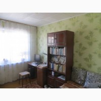 Продам трехкомнатную квартиру на Юго-Западном жилмассиве, г.Новосибирск