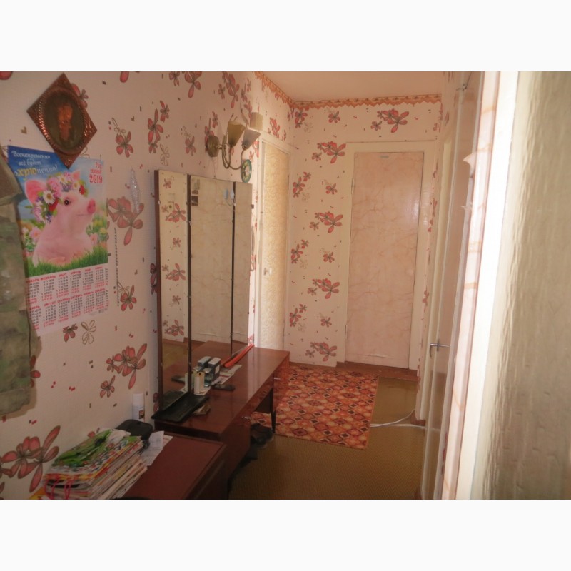 Фото 7. Продам трехкомнатную квартиру на Юго-Западном жилмассиве, г.Новосибирск