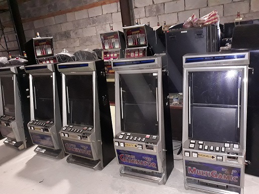 Где купить игровые автоматы в баку покер техасский холдем игра онлайн
