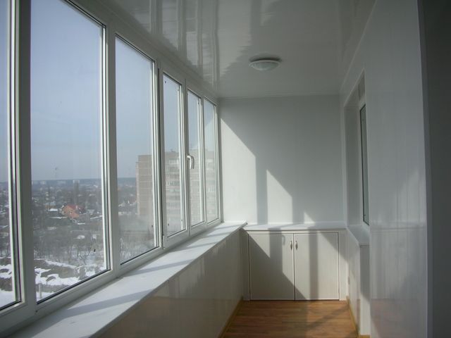 Фото 2. Остекление балконов