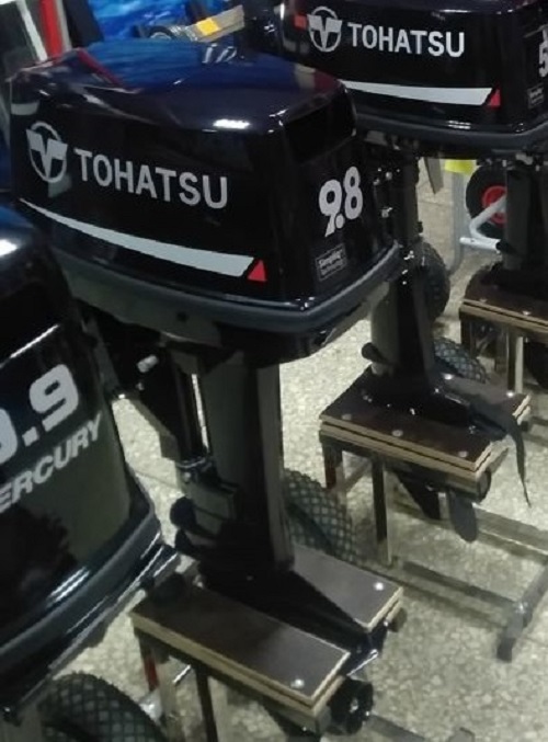 Купить тохатсу 9.8 2х. Tohatsu 9.8 2016. Мотор Tohatsu 9.9 2023. Фото Tohatsu 2003 года. Фото Tohatsu 15.