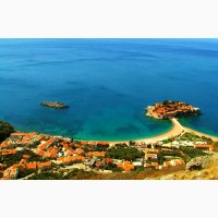 Наслаждайтесь панорамным видом на море. Черногория. Святой Стефан