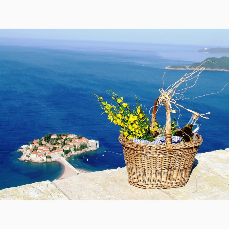 Фото 8. Наслаждайтесь панорамным видом на море. Черногория. Святой Стефан
