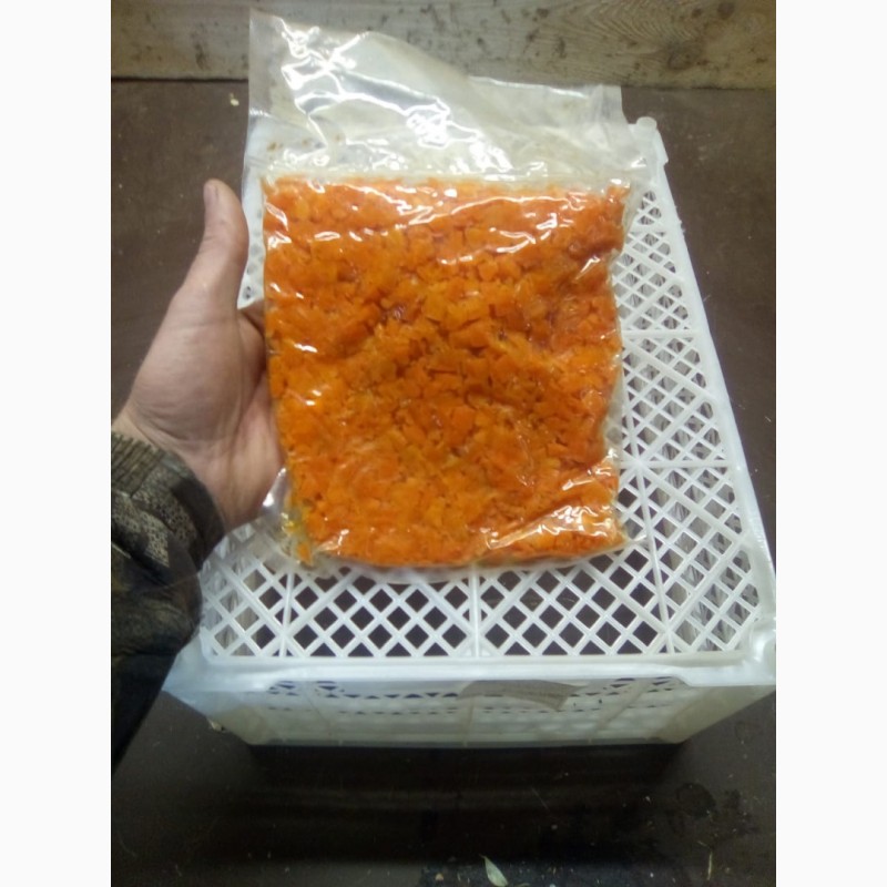 Фото 12. Овощи очищенные в вакуумной упаковке (картофель, лук, морковь, чеснок, свекла)