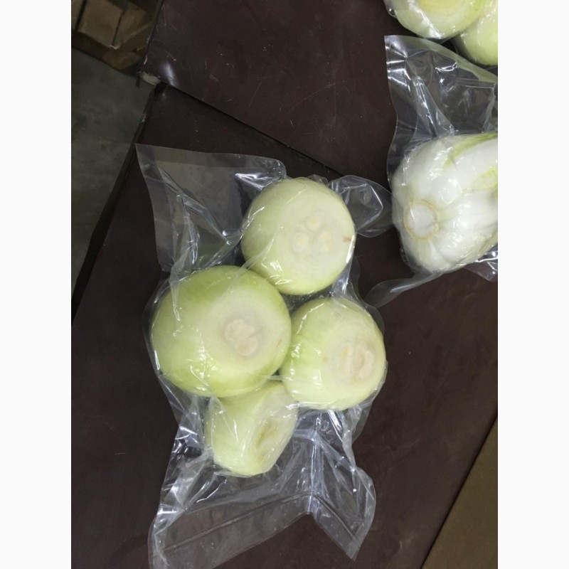 Фото 7. Овощи очищенные в вакуумной упаковке (картофель, лук, морковь, чеснок, свекла)