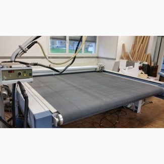 Продам швейцарский плоттер Zund XL - 1600 - конвеерный стол