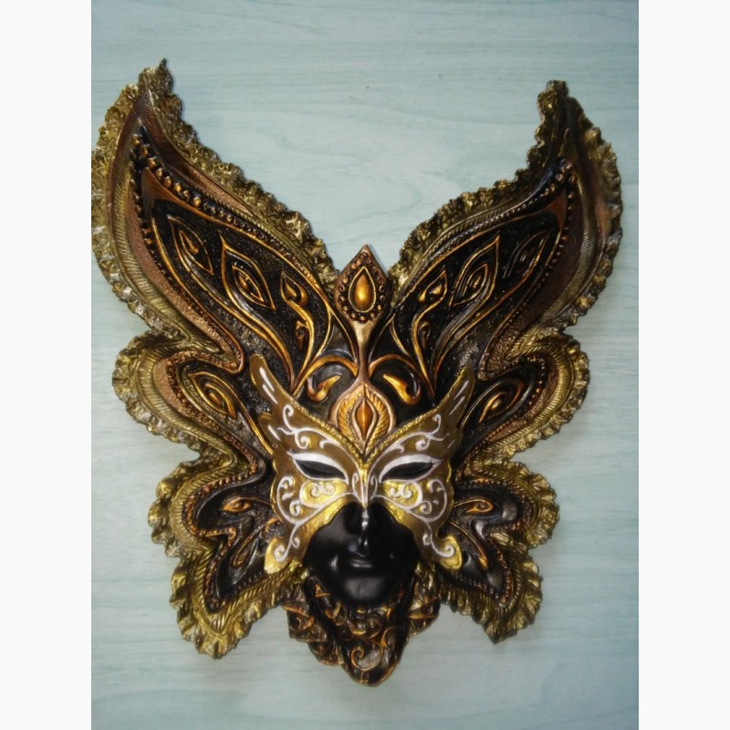 Фото 5. Венецианская маска Бабочка