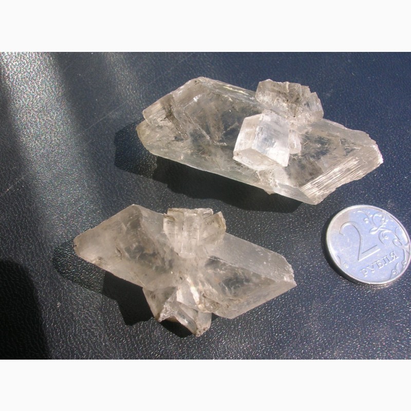 Фото 7. Минерал гипс в кристаллах
