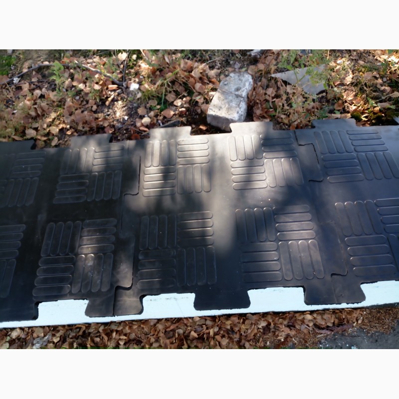 Фото 6. Литое резиновое покрытие из плиток для быстрого пола в гараже «Резиплит – Паркет»