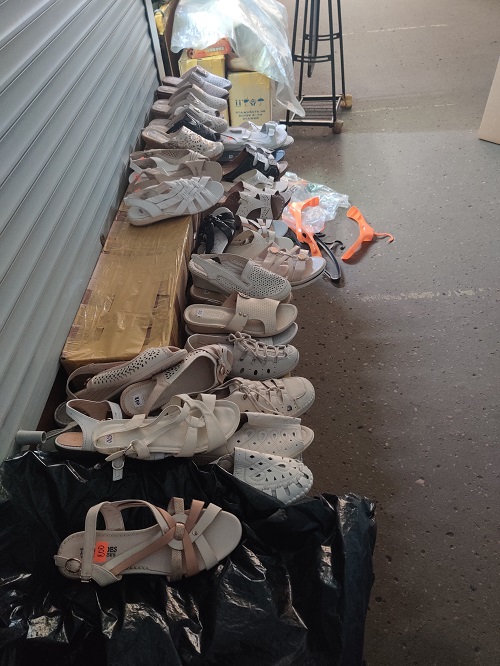 Фото 2. Распродажа одежды и обуви оптом.г.Луга