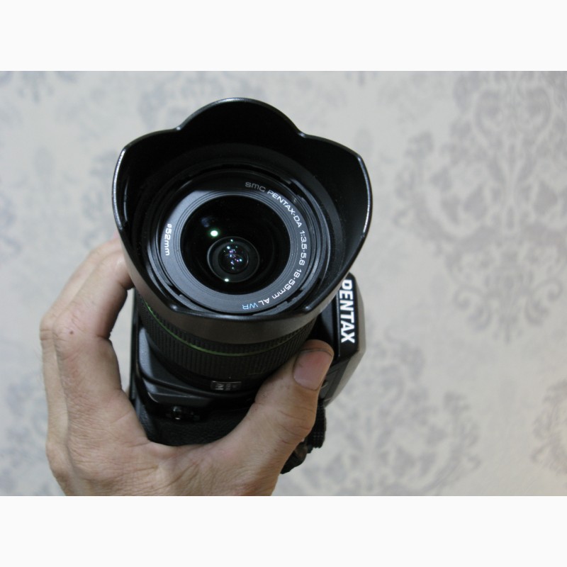 Фото 2. Pentax K-7 с объективом 18-55 SMC DA