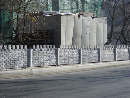Фото 3. Формы для заборов и бетонных столбов