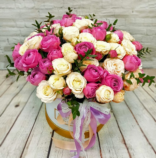 Фото 1/1. Огромный ассортимент красивых, недорогих и свежих цветов в магазине «Дом Роз» с доставкой